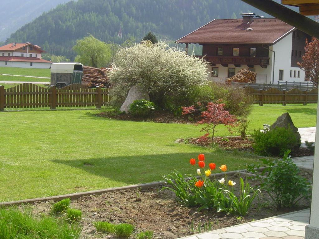 Gstreinhof Langenfeld Bilik gambar