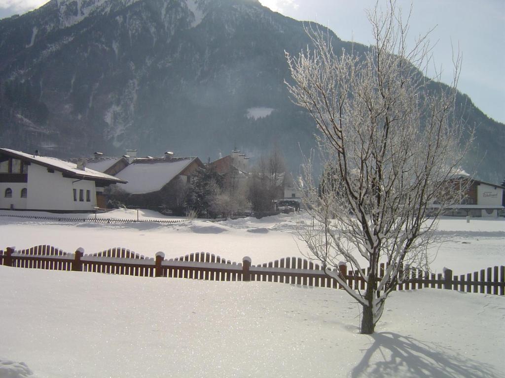 Gstreinhof Langenfeld Bilik gambar